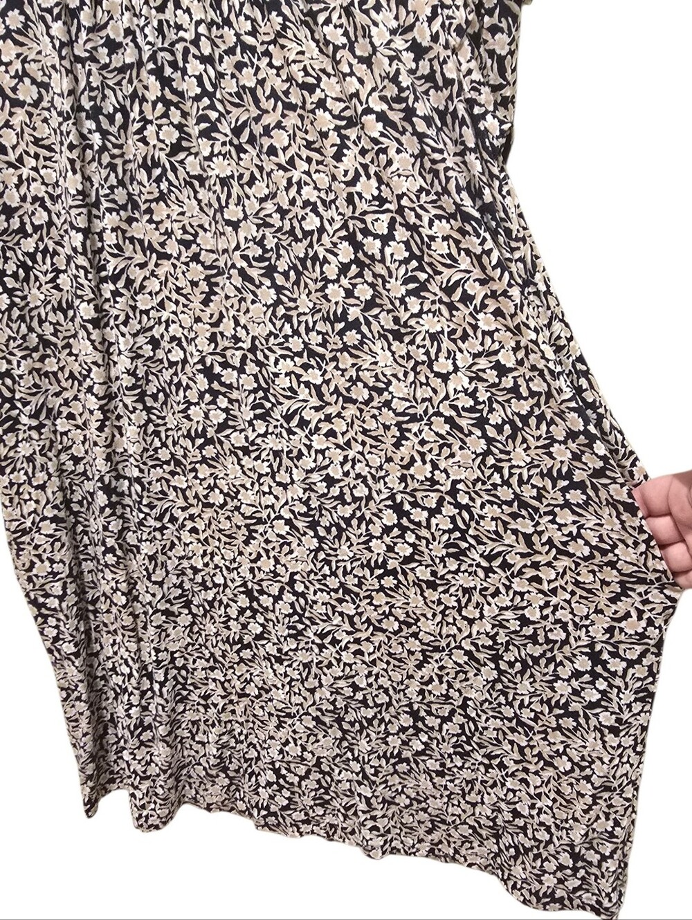 Boden Navy and Cream Floral Yoke Detail Jersey Midi Dress Size 10 - Picture 5 of 9